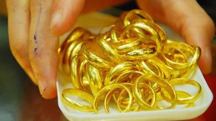 Người Việt mua 12 tấn vàng trong quý III
